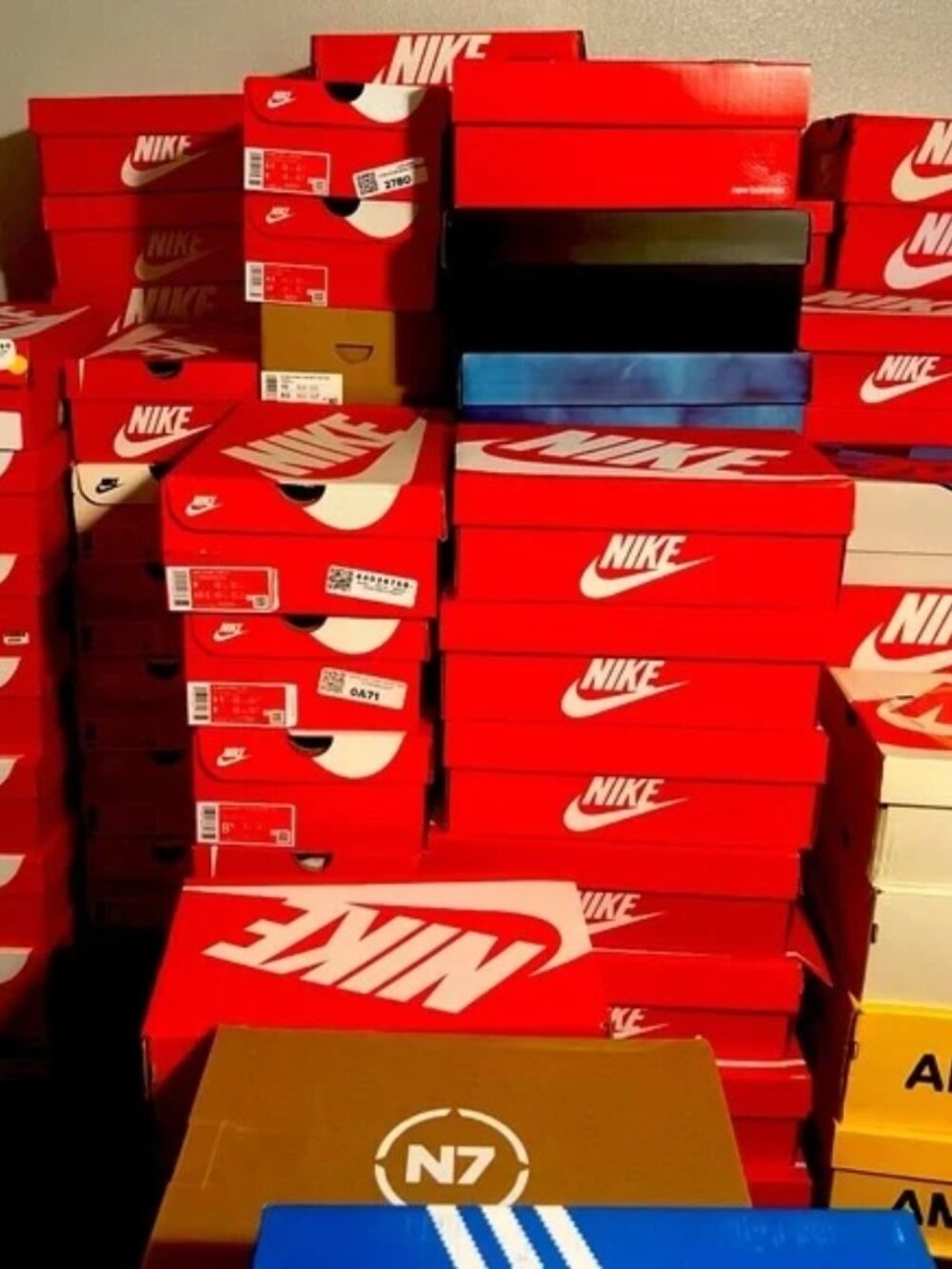 Nike Empty Gift Shoe box red big logo empty